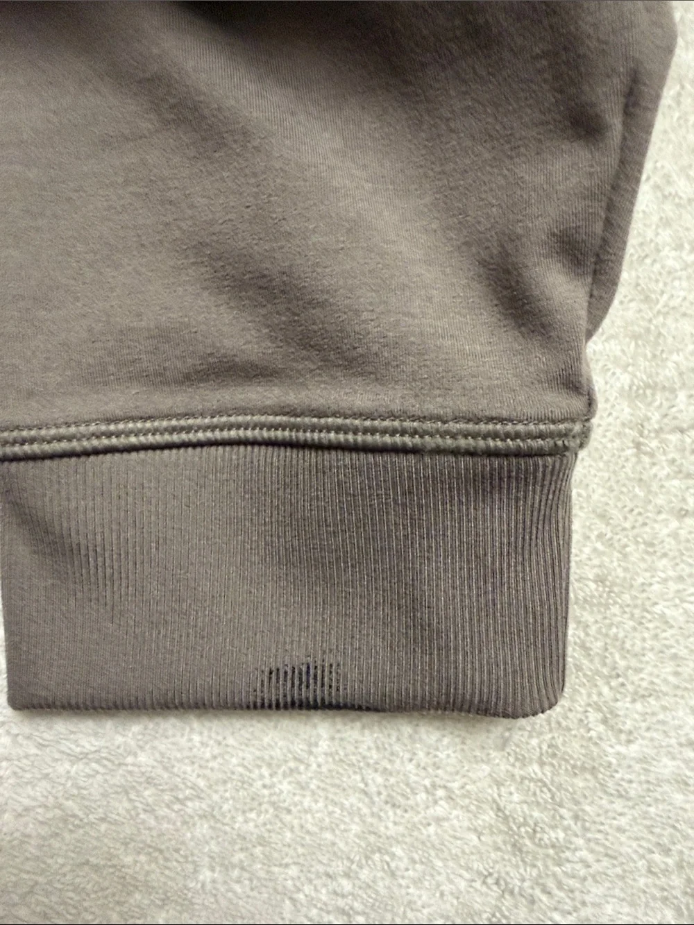 Vuori Quarter-Zip Pullover in Taupe Gray